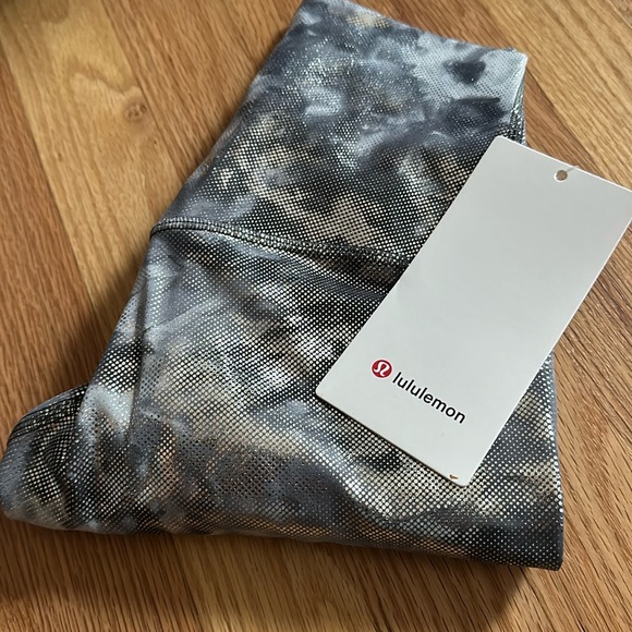 lululemon athletica Pants - *RARE* New with tags - lululemon Align™ High-Rise Pant 25" *Shine